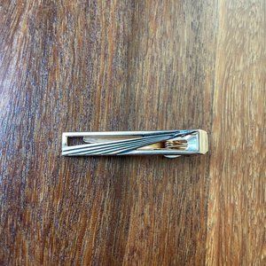 Vintage Swank Tie Clip in gold
